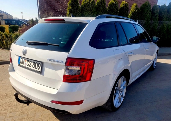 Skoda Octavia cena 37900 przebieg: 270493, rok produkcji 2014 z Lubień Kujawski małe 211